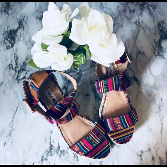 Steve Madden Shoes - Steve Madden Canvas Wicker Multi Color Wedge